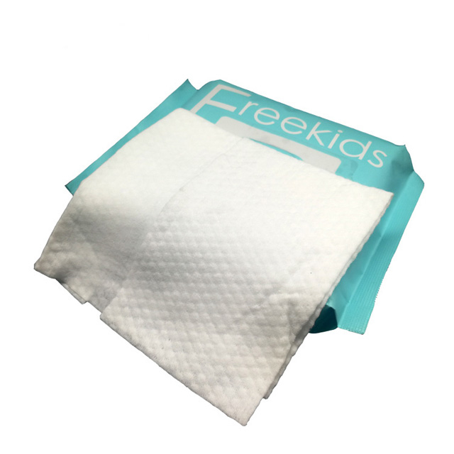 Lingettes pour bébés sensibles à l'eau pour bébé tout-nature OEM sans alcool
